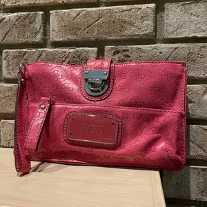 Guess Clutch